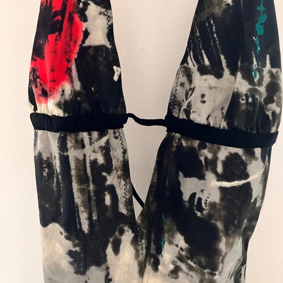 NEW SHAN POPPY CUTOUT SWIMSUIT - Picture 4 of 15